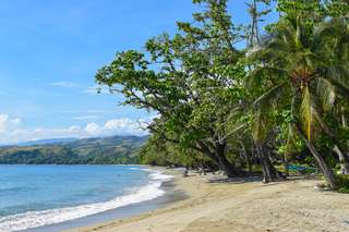 Pantai Selat Baru Bengkalis: Lokasi, Harga Tiket Masuk, dan Daya Tariknya, Mas Bellboy