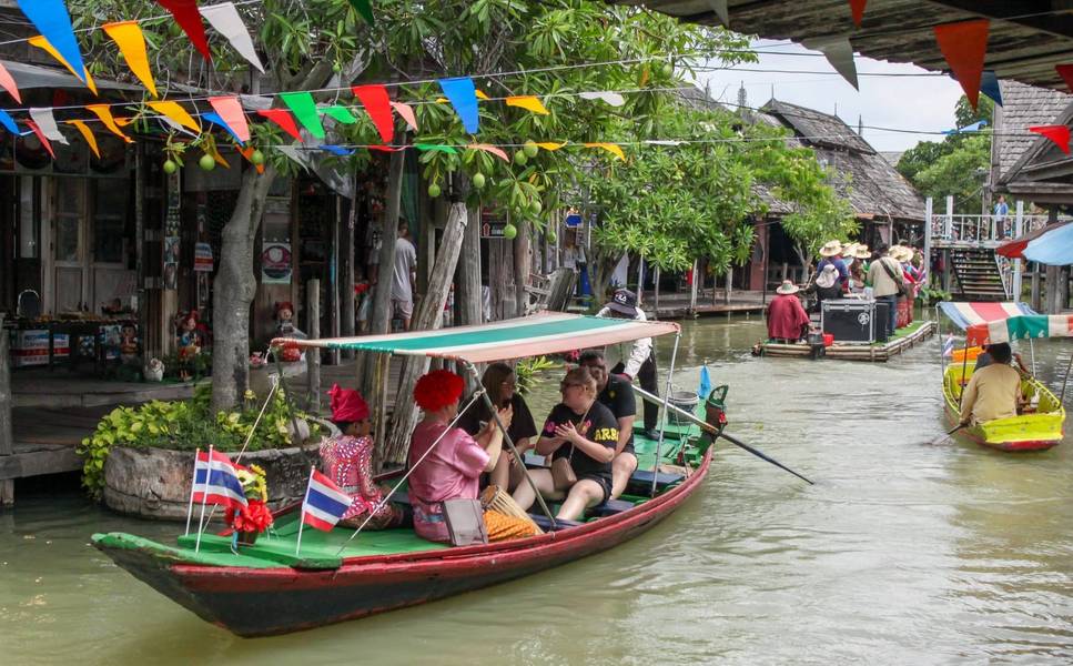 ตลาดน้ำสี่ภาค พัทยา