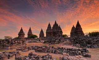 7 Best Historical Sites in Indonesia: From Borobudur to Uluwatu, Bacaan 8 minit