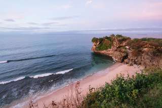 Liburan ke Pantai Perancak Bali, Ini Daya Tarik yang Bikin Betah Berlama-lama , Waktu baca 4 menit