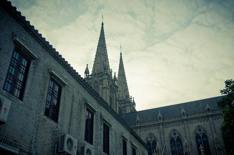 บสถ์หินแกรนิต Sacred Heart Cathedral