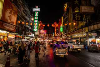 A Guide to Phuket Old Town Night Market and Top 5 Famous Restaurants and Cafes Nearby, 3 min read