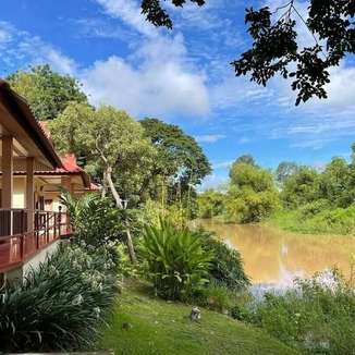 Uthai River Lake Resort (อุทัย ริเวอร์ เลค รีสอร์ท)