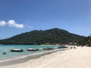 Best Time to Visit Pulau Perhentian for Clear Seas & Island Adventures, Traveloka MY