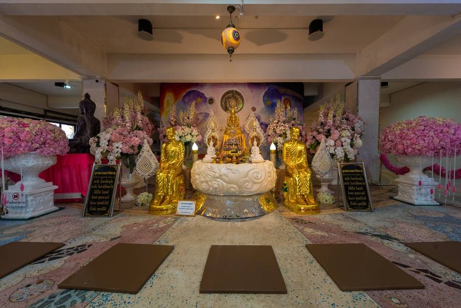 วัดพระธาตุผาซ่อนแก้ว