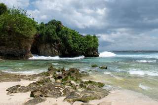 Stepping into Paradise: Why Padang Padang Beach Belongs on Your Bali Bucket List, Traveloka MY