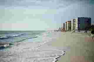 Stulang Beach Johor Bahru 2026: Sunset Views, Seafood, and Full Travel Guide, Traveloka MY