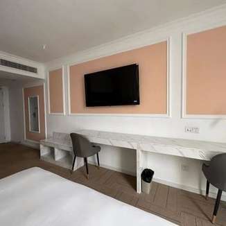 Magnificent International Hotel