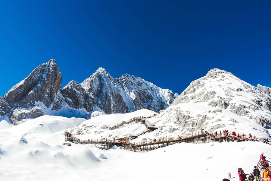 ภูเขาหิมะมังกรหยก (Jade Dragon Snow Mountain)