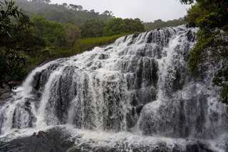 Eksplor Curug Cibubuay, Wisata Alam Tersembunyi di Sukabumi, Mas Bellboy