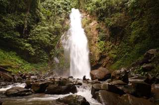 Serunya Liburan ke Curug Mugiri Subang, Ini Rute dan Tipsnya, Mas Bellboy