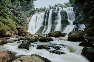 Curug Dadali Cianjur: Daya Tarik, Lokasi, dan Info Penting Lainnya, Waktu baca 3 menit