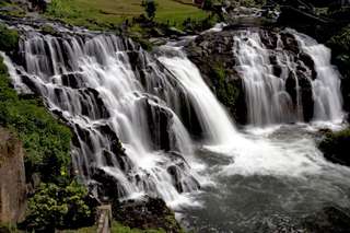 Wisata Curug Onje: Lokasi, Daya Tarik, dan Rekomendasi Hotel, Mas Bellboy