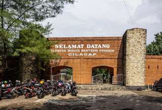 Benteng Pendem Cilacap: Menyusuri Jejak Sejarah di Balik Benteng Tua, Waktu baca 3 menit