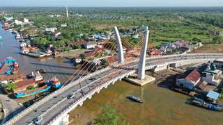 Jembatan Sungai Alalak, Ikon Lengkung Pertama di Indonesia, Waktu baca 4 menit