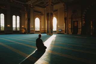 Masjid Agung Palopo, Replika Kakbah di Tanah Luwu, Mas Bellboy