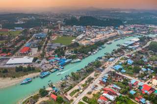 Johor Island Travel Guide: How to Get There, Things to Do, and Where to Stay, 4 min read