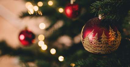 Christmas in Paris: Lights, Markets, and Midnight Magic in the City of Light, Xperience Team