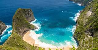 Indonesia on a Budget: 10 Practical Ways to Travel for Less, 5 min read
