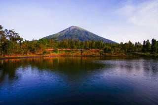 Monumen Meteorit Wonotirto, Saksi Jatuhnya Meteor di Lereng Gunung Sumbing, Mas Bellboy