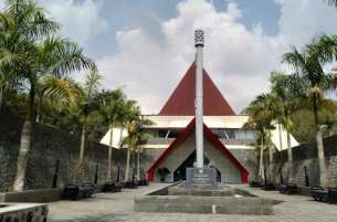 Pesona Candi Muncar: Daya Tarik, Lokasi, Harga Tiket, dan Tips Berwisata, 5 min read