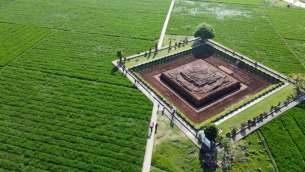 Candi Rimbi Jombang: Reruntuhan Majapahit dan Kisah Arca Parwati, 7 min read