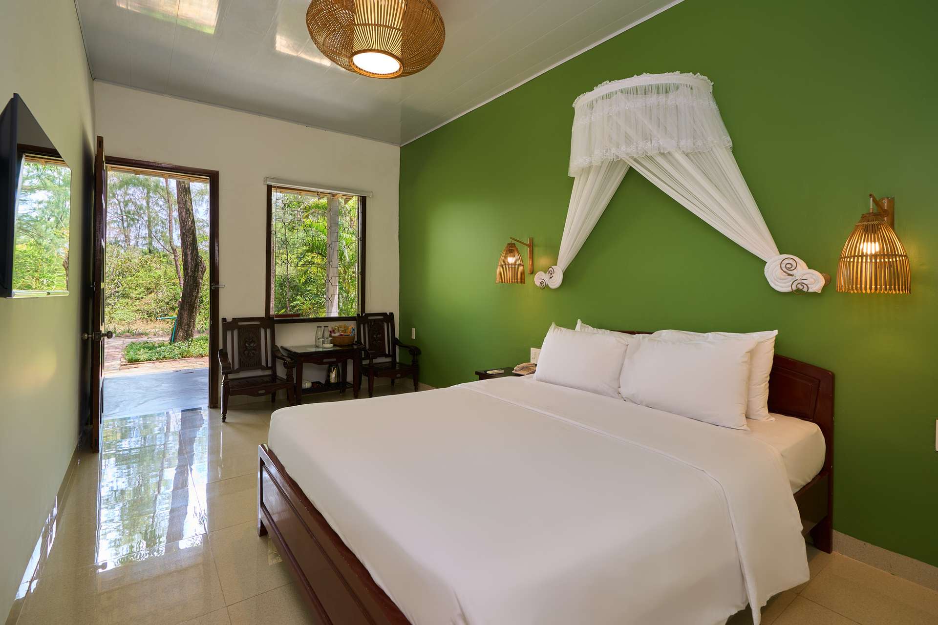 Lăng Cô Beach Resort khách sạn gần biển Lăng Cô