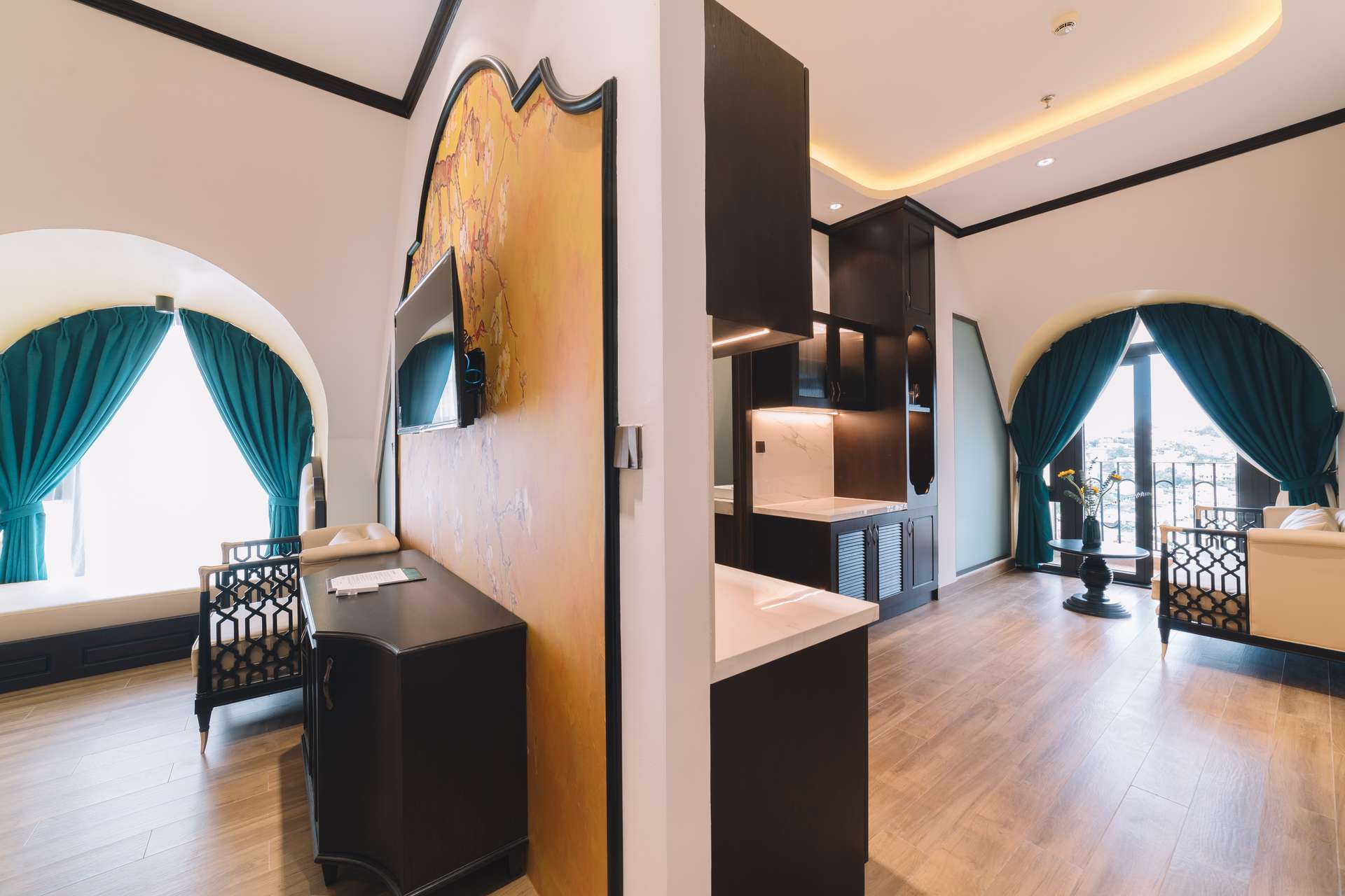 Phòng Junior Suite - Khách sạn Goldient Boutique