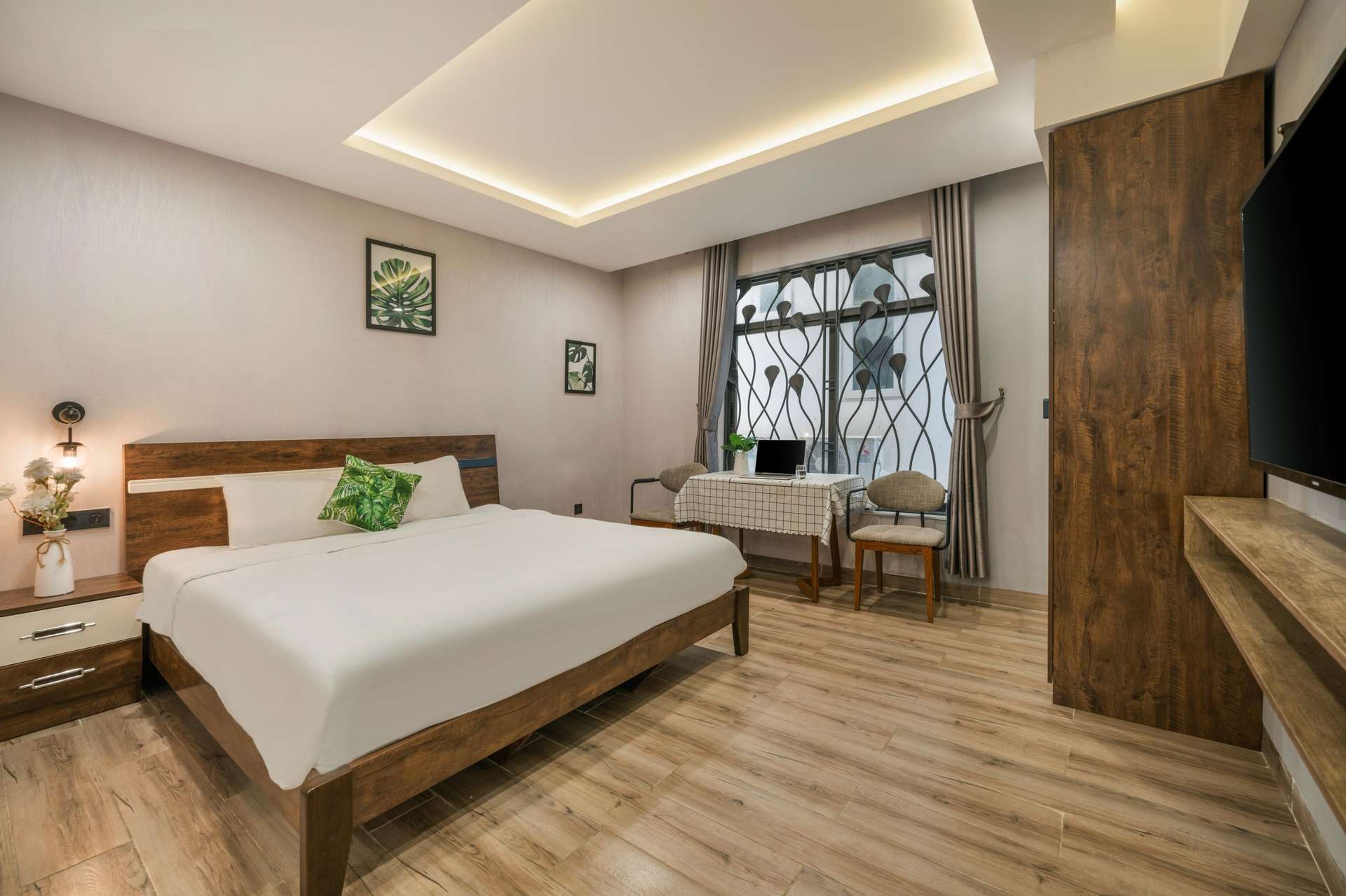 Mons Boutique Hotel & Apartment Khách sạn gần biển Mỹ Khê