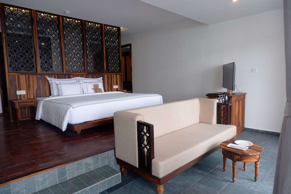 Executive Ocean Suite - Alibu Resort Nha Trang 