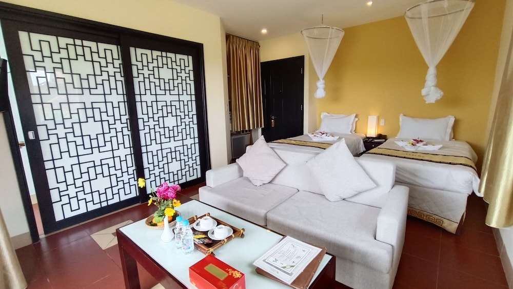 Khách sạn Hue Riverside Boutique Resort - Khách sạn 4 sao Huế phù hợp với gia đình