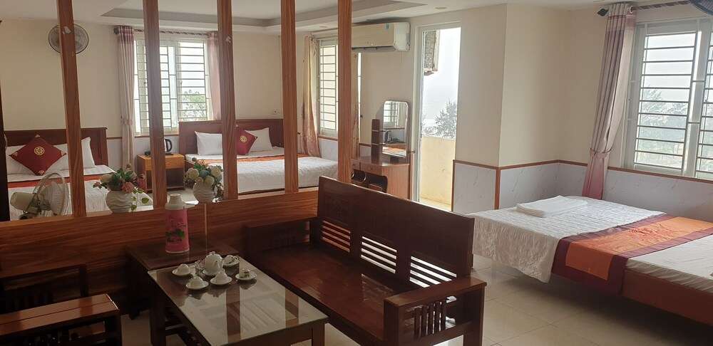 Phú Hồng 1 Hotel - Khách sạn 3 sao Sầm Sơn gần biển