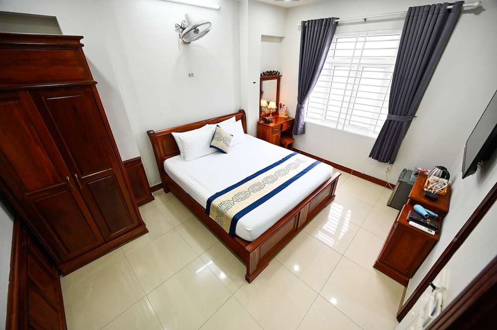 Sky Star Hotel - Khách sạn gần bệnh viện 175