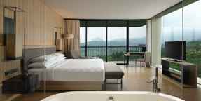 Executive Studio Royal Tulip Gunung Geulis Resort and Golf