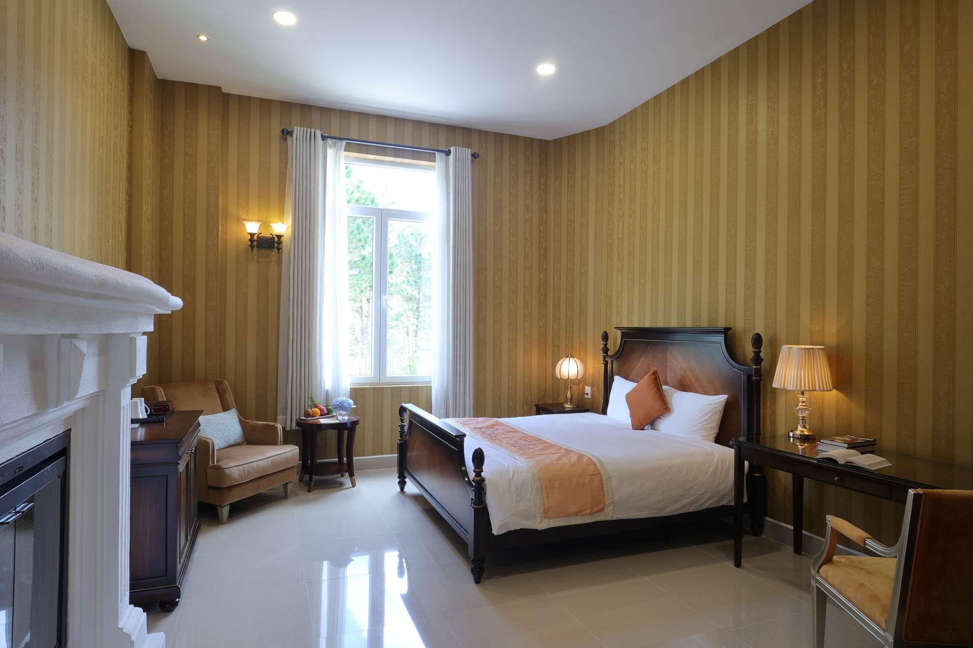 Phòng Deluxe Building Double Garden View - Dalat Edensee Lake Resort & Spa