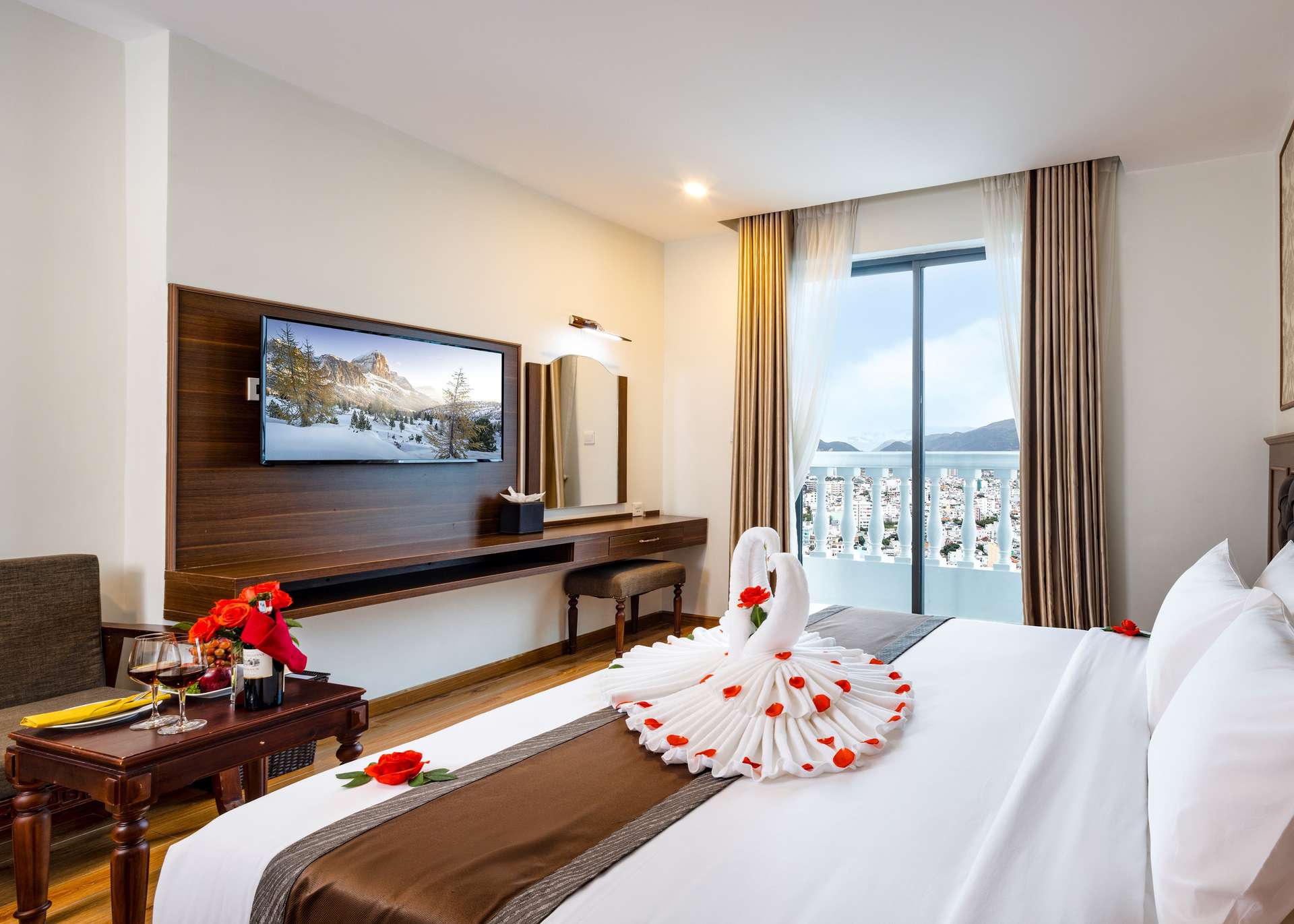 Imperial Hotel Nha Trang khách sạn ở trung tâm Nha Trang