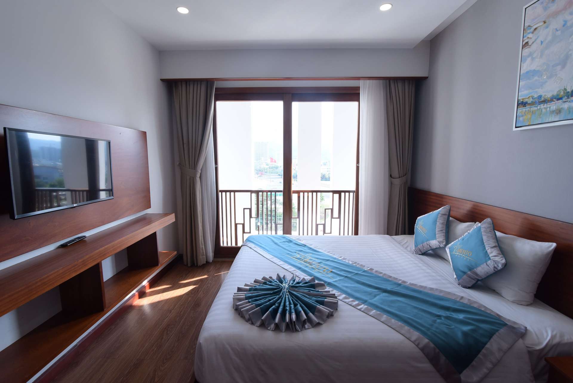 Mento Hotel Quy Nhon khách sạn Quy Nhơn gần biển