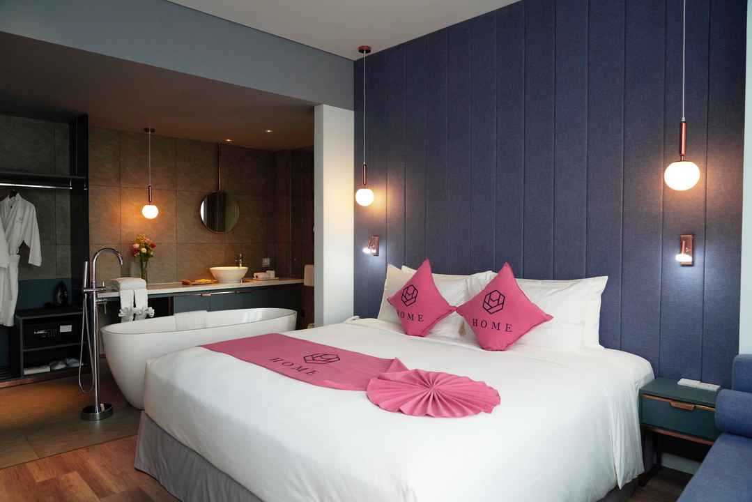 Home hotel store