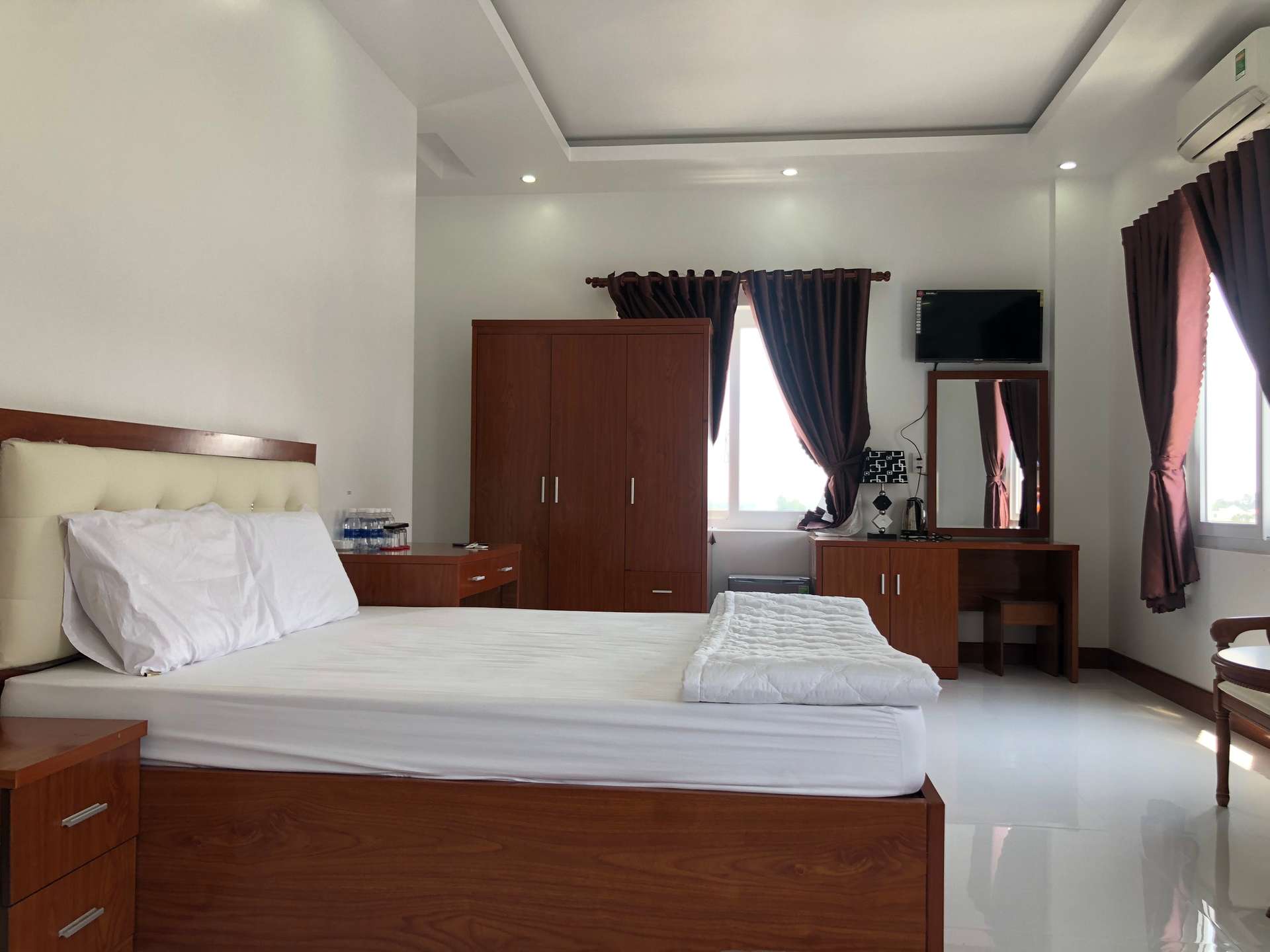 Dang Khoa 1 Hotel - khách sạn Núi Sam”