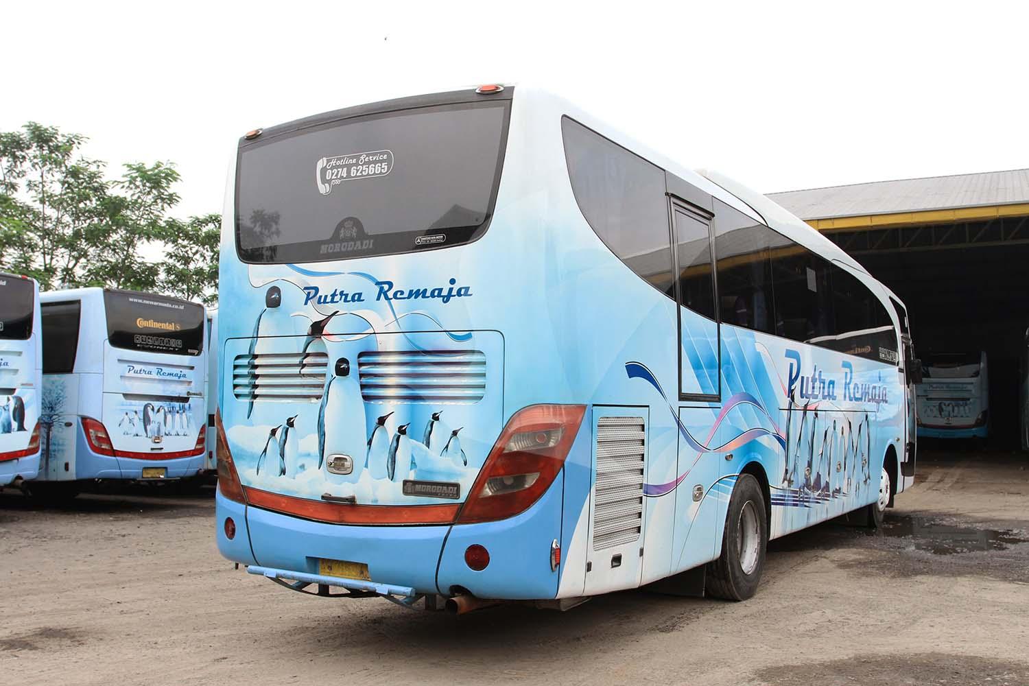 Putra Remaja: Mengarungi Nusantara dengan Armada Pariwisata yang Terpercaya