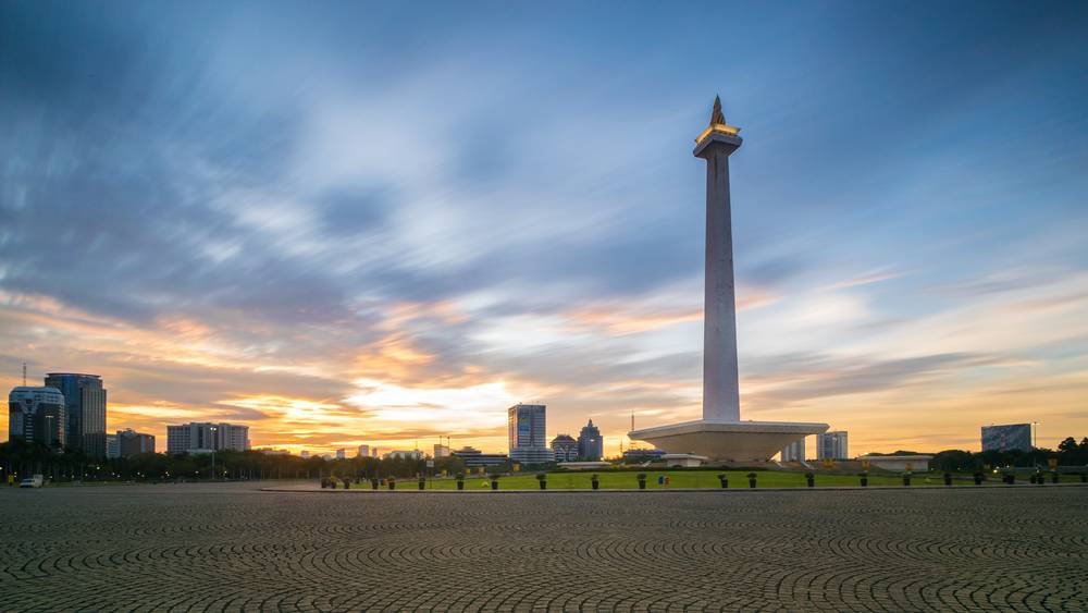 Monas