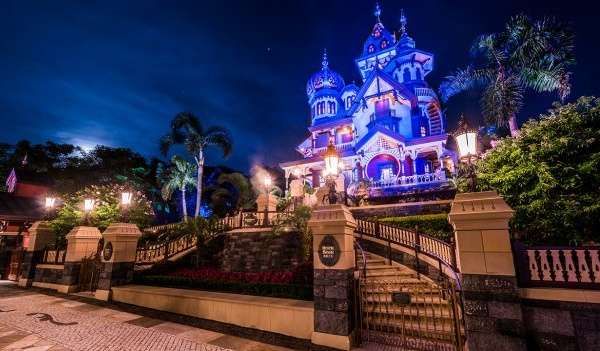 công viên disneyland hong kong