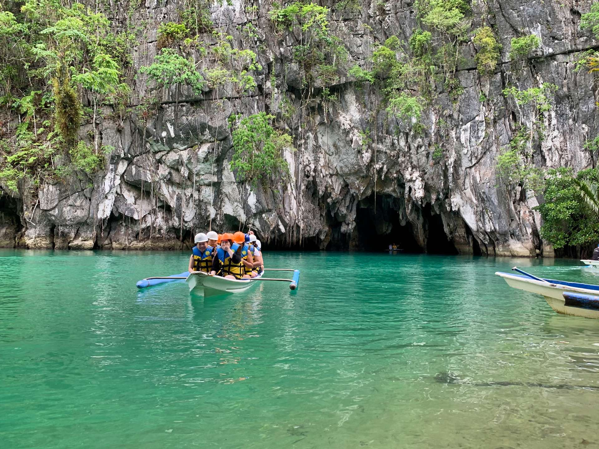 vé máy bay đi Puerto Princesa - Palawan