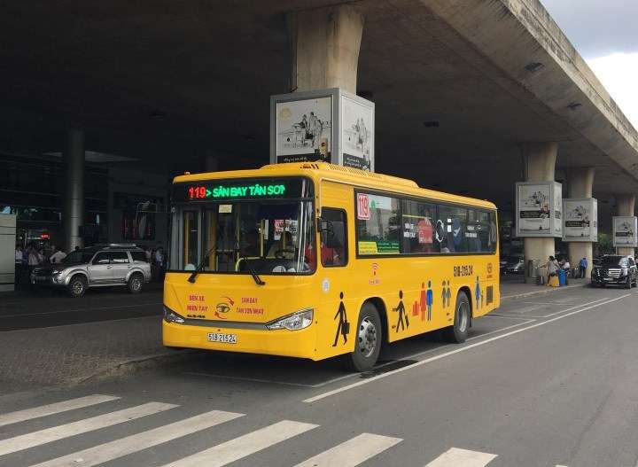 di chuyển bằng xe bus