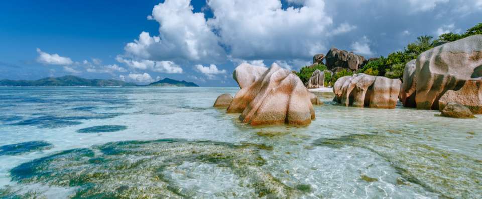 vé máy bay đi seychelles