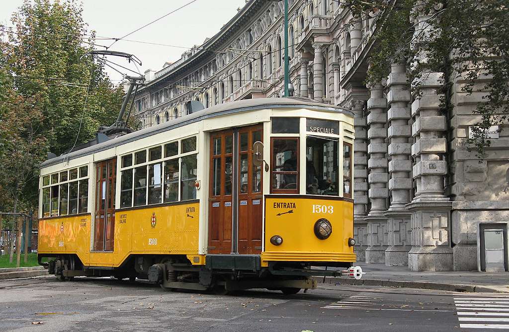 xe buýt ở milan