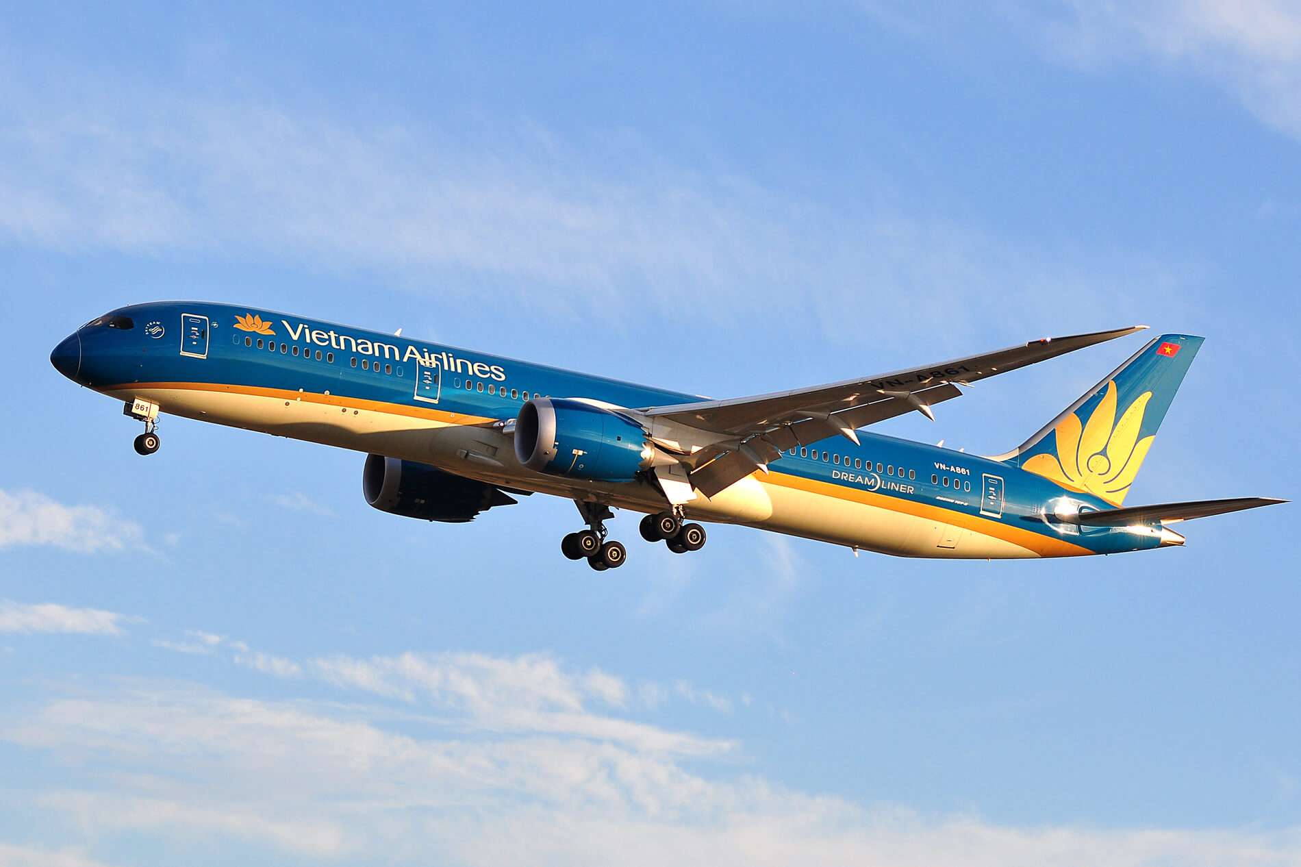 may bay vietnam airlines