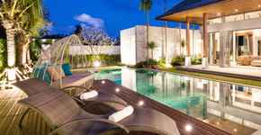 Hotels in Selat