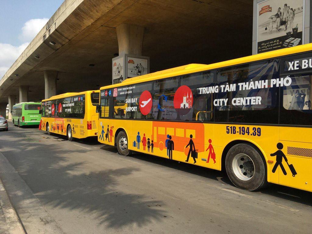 Xe buýt tại sân bay Tân Sơn Nhất