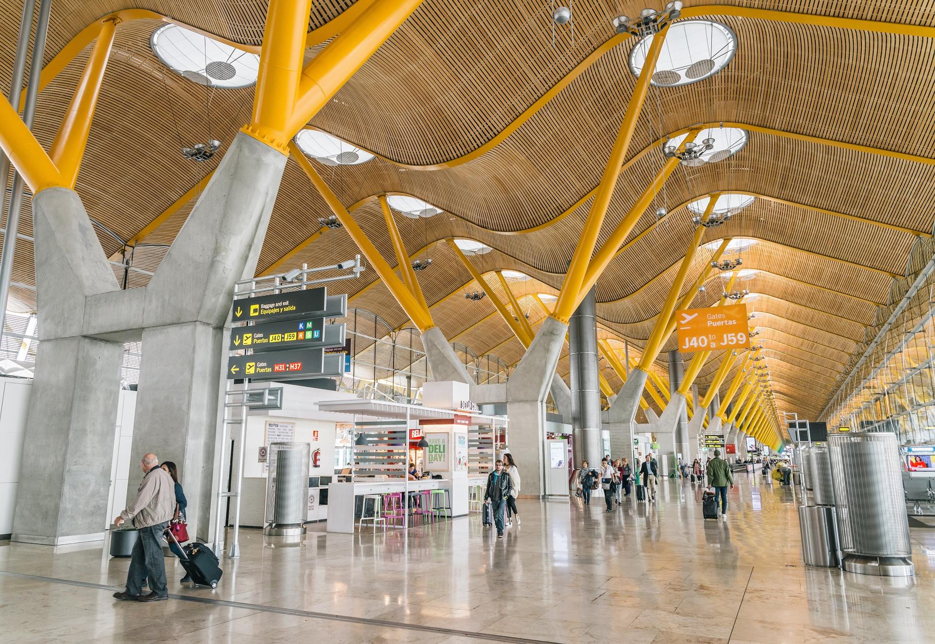 San bay Madrid Barajas